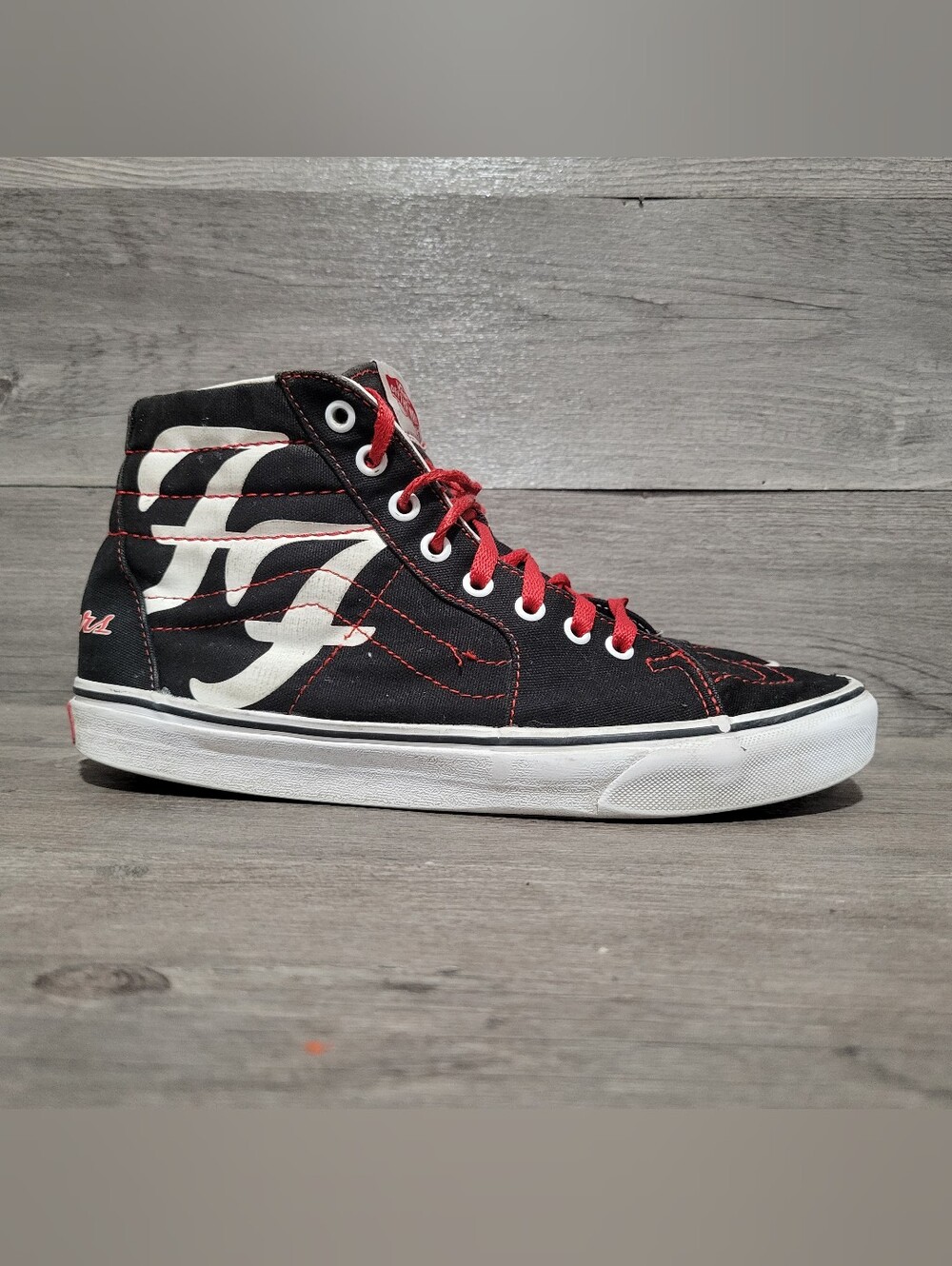 Vans Sk8-Hi Foo Fighters Mens 9.5 Black Red High Top Shoes